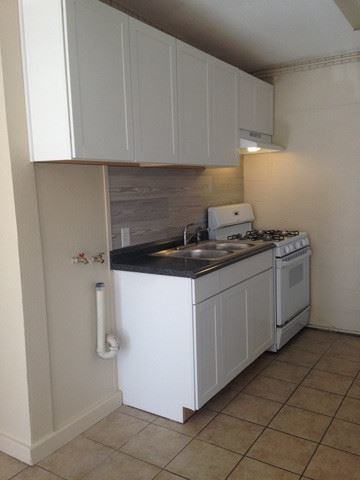 Primary Photo - 2 br, 1 bath House - 3612-B WILLOW ST #B