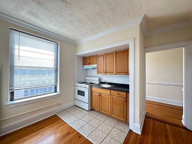 Foto del edificio - 2737 N Spaulding Ave