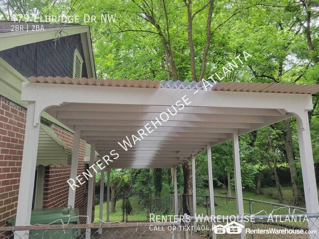 Building Photo - Solid 2 Bedroom Brick Bungalow in Grove Park
