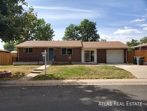 Building Photo - 13666 E Dakota Ave
