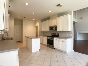 Building Photo - 6323 Sunset Cove Ln