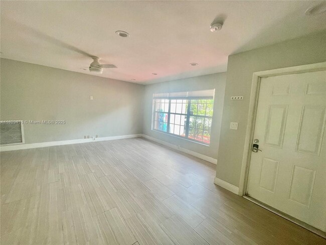 Building Photo - 10400 NW 5th Ct