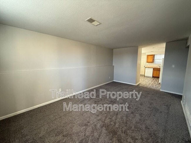 Foto del edificio - 1100 N Noland Rd