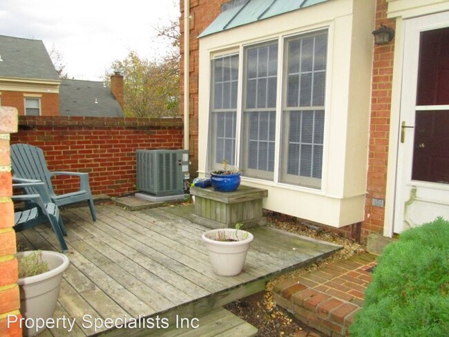 Building Photo - 1 br, 1 bath House - 2518 N..Fairfax Drive #A
