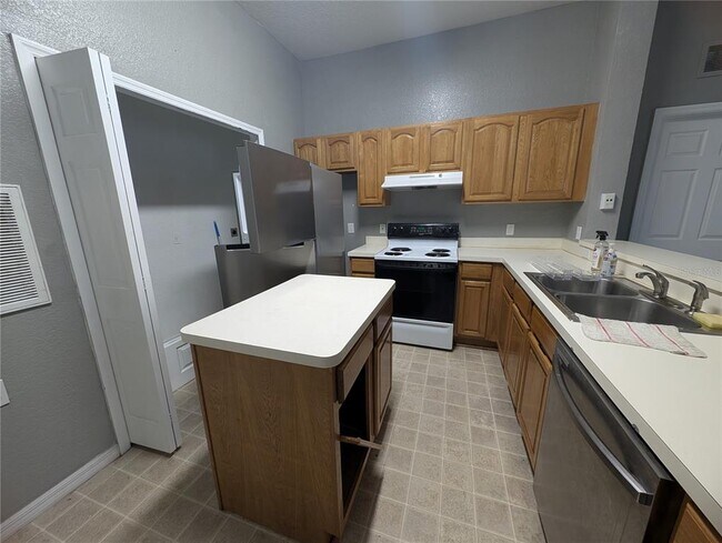 Foto del edificio - 970 N Spring Garden Ave