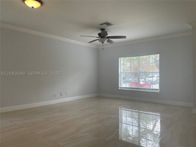 Foto del edificio - 16242 Emerald Cove Rd