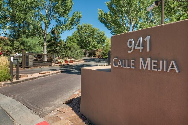 Welcome - 941 Calle Mejia