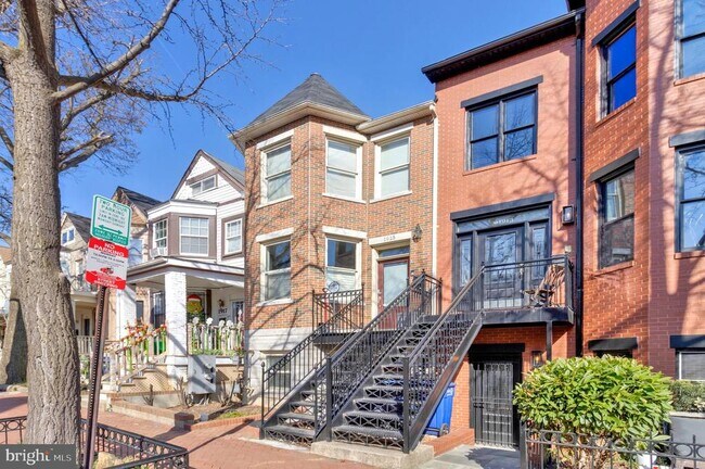 Foto del edificio - 1915 6th St NW