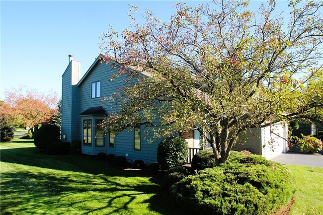 Building Photo - 2 Shanbrook Dr