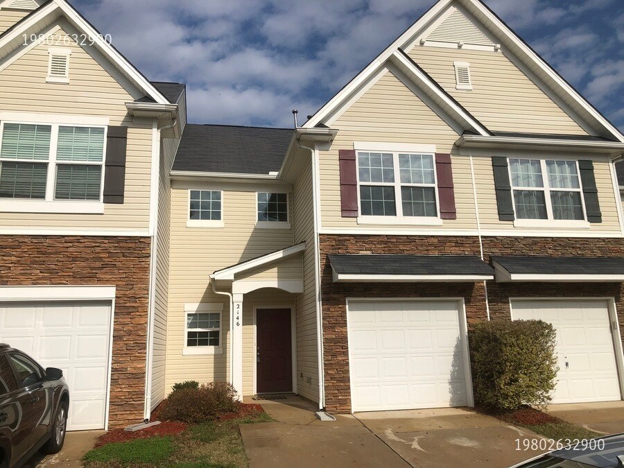 2146 Shady Pond Dr, Clover, SC 29710 Townhome Rentals in Clover SC