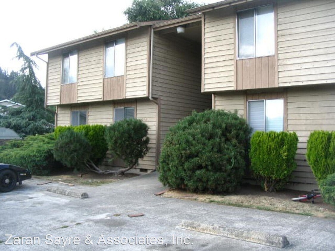 Primary Photo - 218 Portland Ct SW
