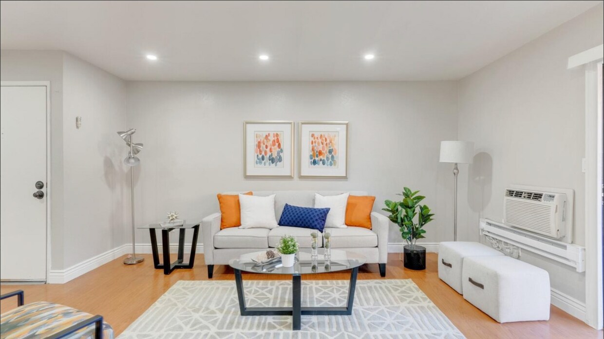 Foto principal - 38623 Cherry Ln