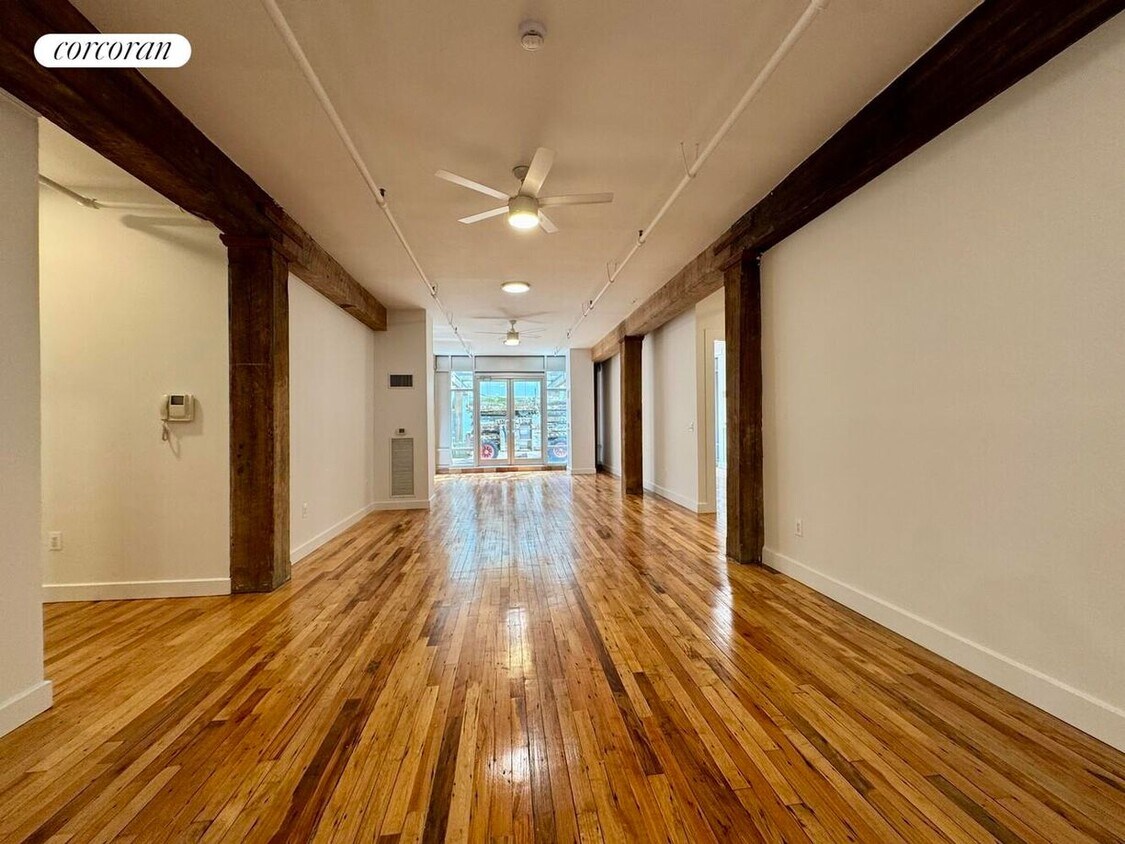 Foto principal - 275 Conover St