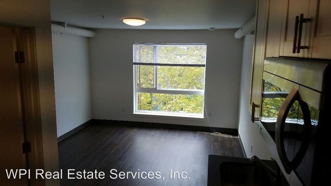 Building Photo - 2202 E Olive St