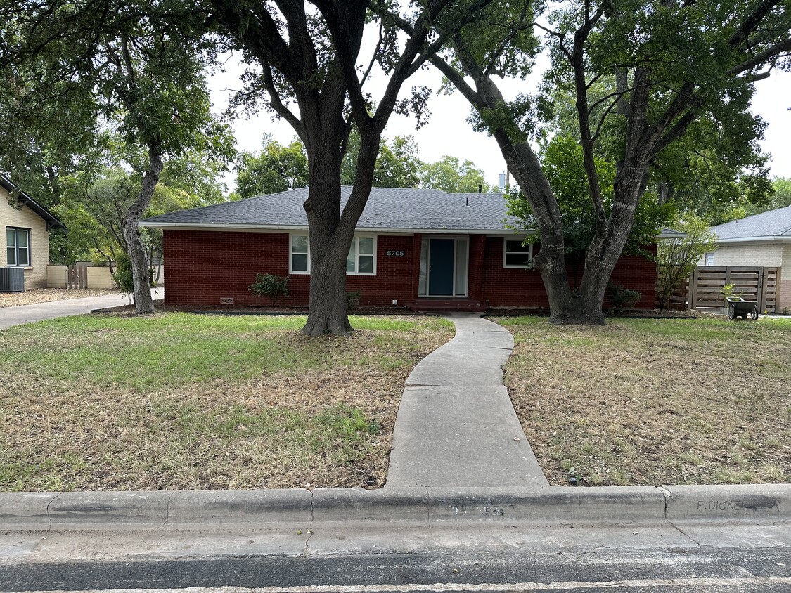 5705 McCarthy Cir, Austin, TX 78756 House Rental in Austin, TX