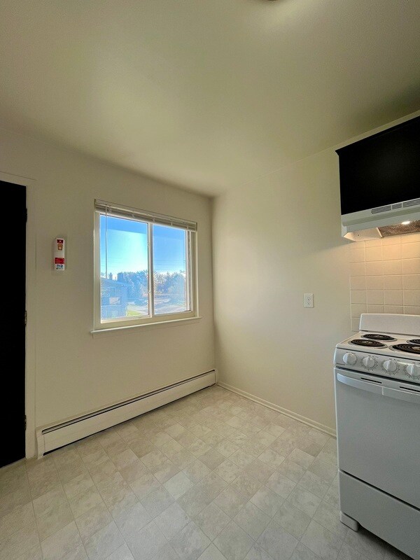 Foto del edificio - 650 Harrison Blvd