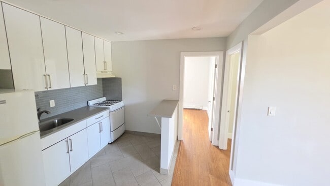 Photo - 987 Greene Ave (Brooklyn, NY) Apartment