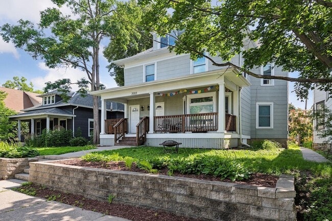 Building Photo - 3023 Dupont Ave S