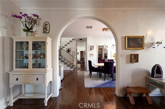 Building Photo - 1949 N Catalina St