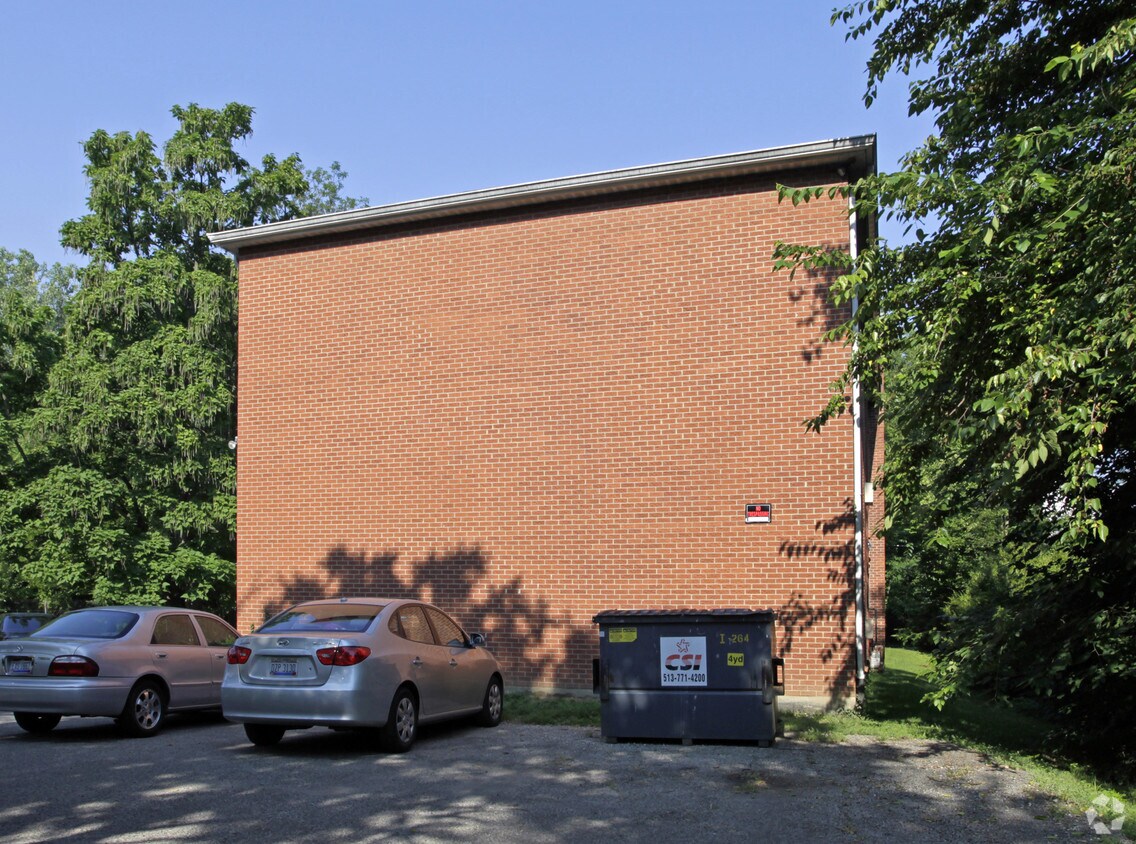 Building Photo - 500 Williams St