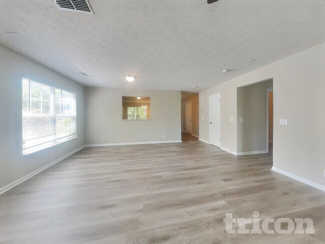 Foto del edificio - 4480 Frost St