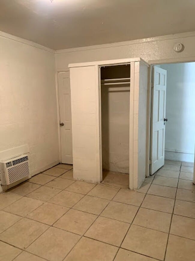 Building Photo - 422 Henry Butts Dr