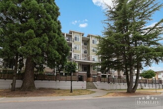 Building Photo - 20686 Eastleigh Crescent