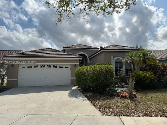 Foto principal - 495 Carrington Ln