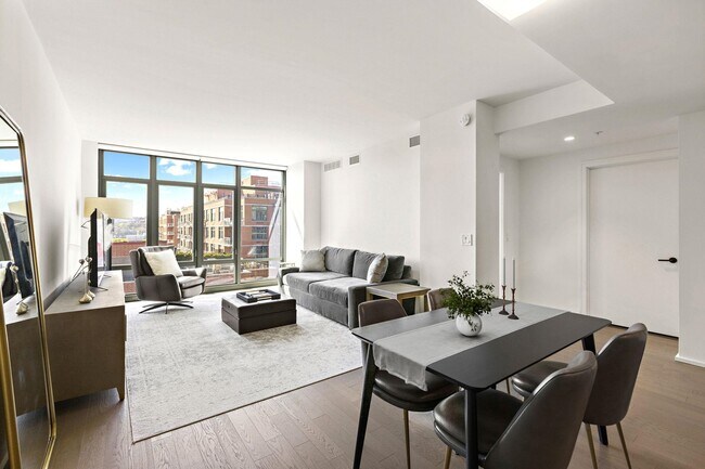 Foto del edificio - 1425 Hudson St