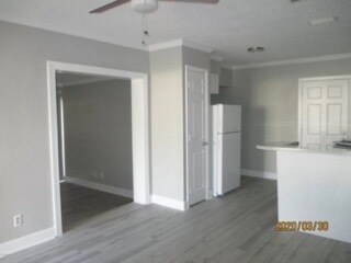 Foto del edificio - 5750 Blackthorn Rd