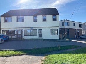 Building Photo - 84 Dufferin Ave
