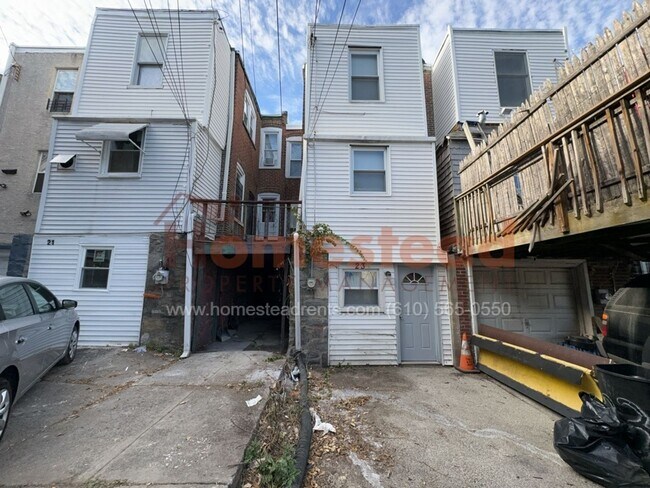 Building Photo - 4 Bedroom House in Upper Darby!