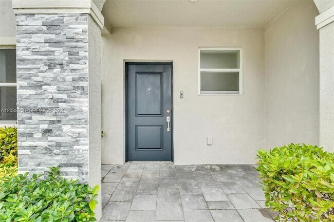 Foto del edificio - 1791 SE 27th Ter