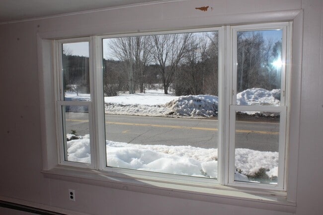 Building Photo - 211 Intervale Rd