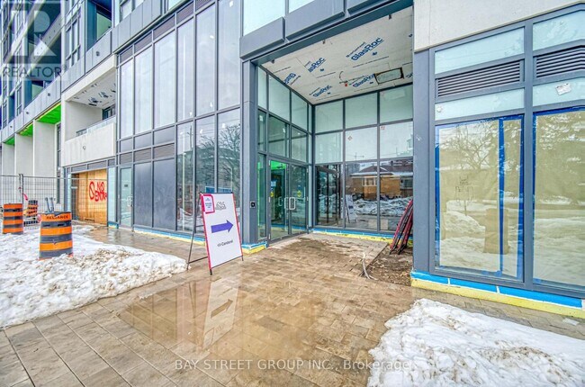 Photo du bâtiment - 6 Greenbriar Rd