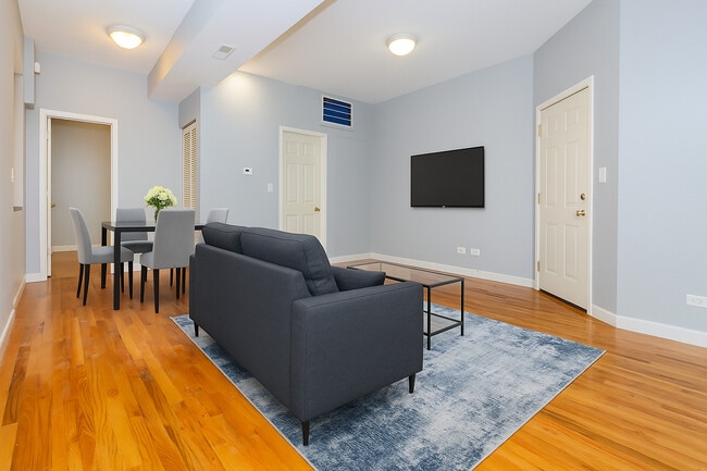 Foto del edificio - 1147 E 61st St