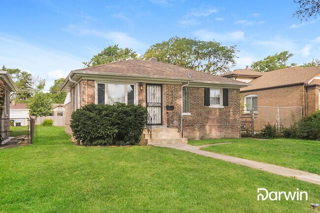 Building Photo - 12230 S Racine Ave