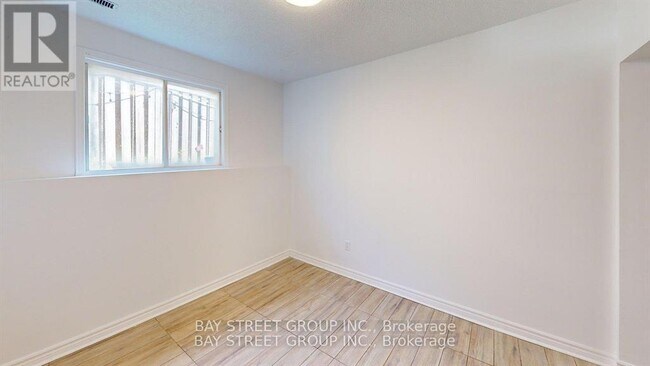 Building Photo - 1448-1448 Outlet Dr