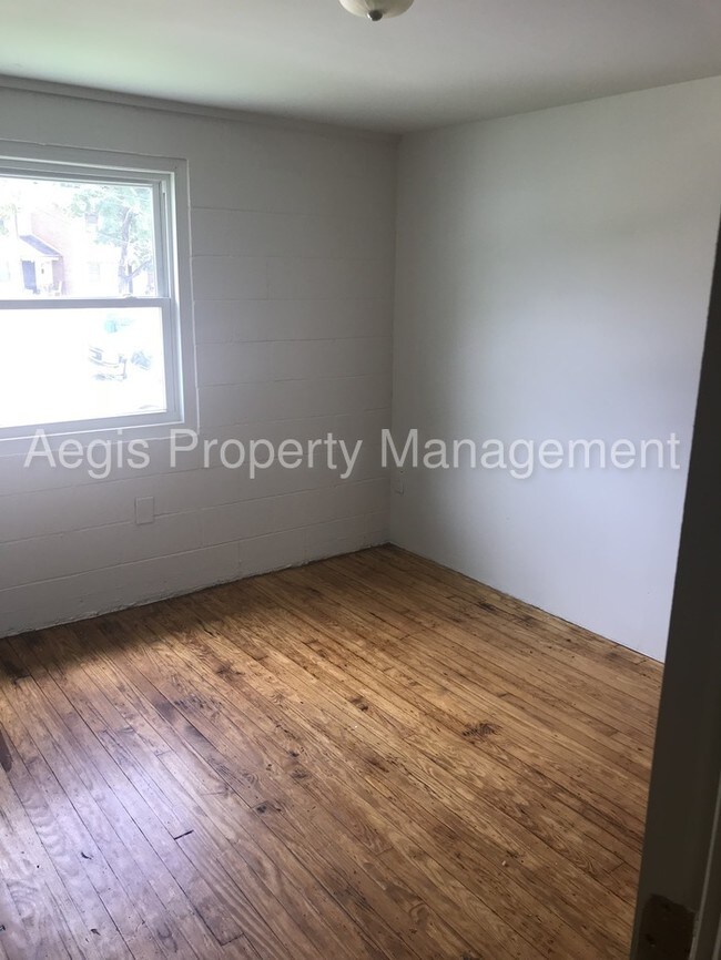 Foto del edificio - 500 Bragg St