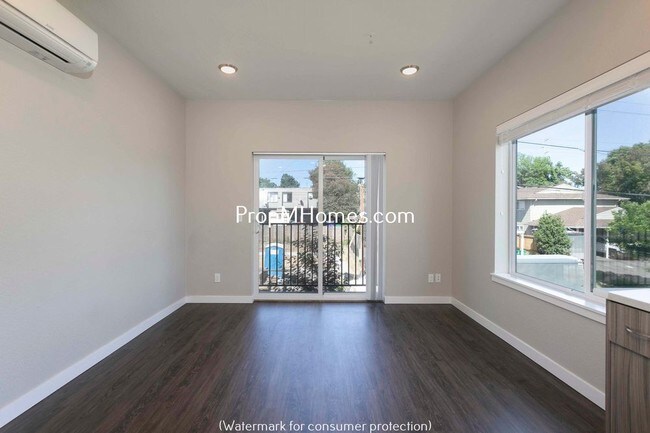 Foto del edificio - 5350 SE 18th Ave