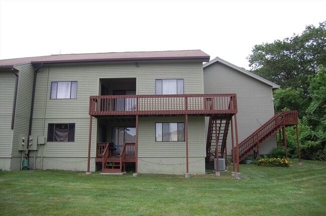 Building Photo - 307 Trailside Way