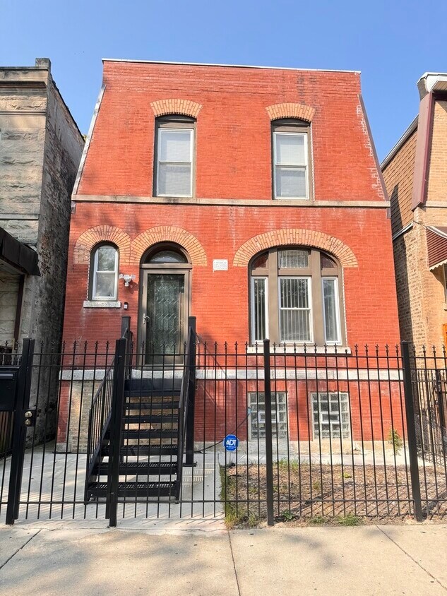 Foto principal - 624 N Spaulding Ave