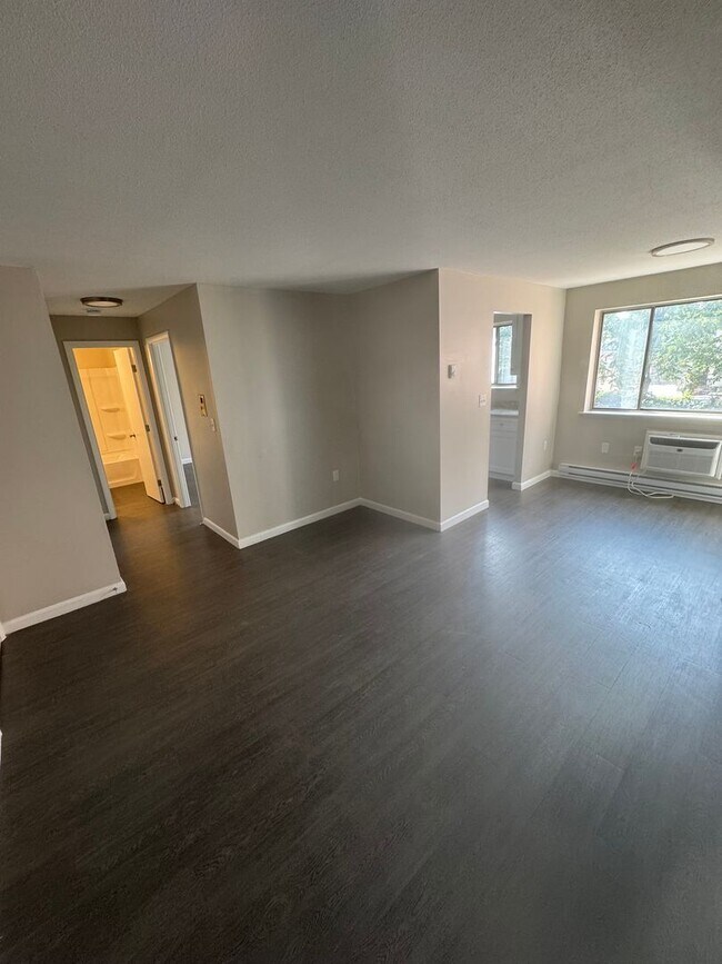 Building Photo - CHAPIN PLACE