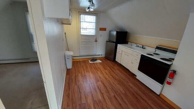 Cocina 1 - 27 Mason St