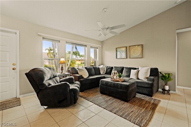 Foto del edificio - 408 SE 23rd Terrace