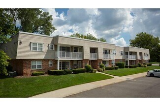 Building Photo - 119 Westwood Dr