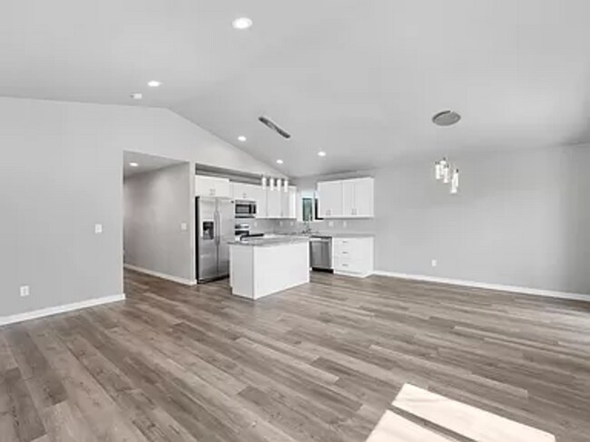 Foto del edificio - 906 E Courtland Ave