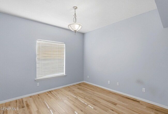 Foto del edificio - 4321 John B Oblinger Dr