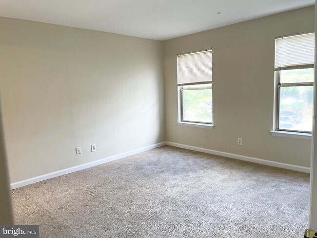 Building Photo - 7922 Coriander Dr