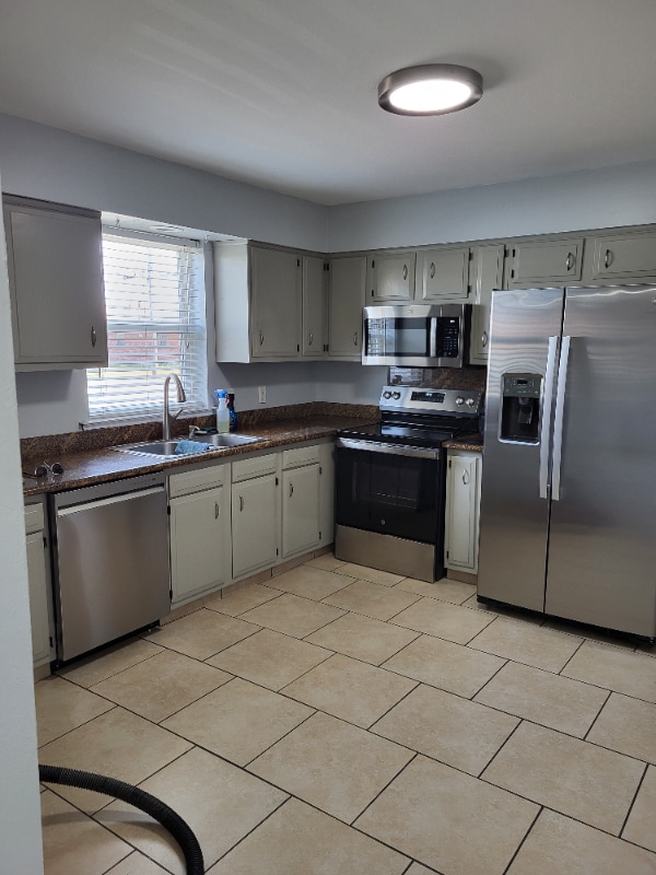 Building Photo - 2213 30th St